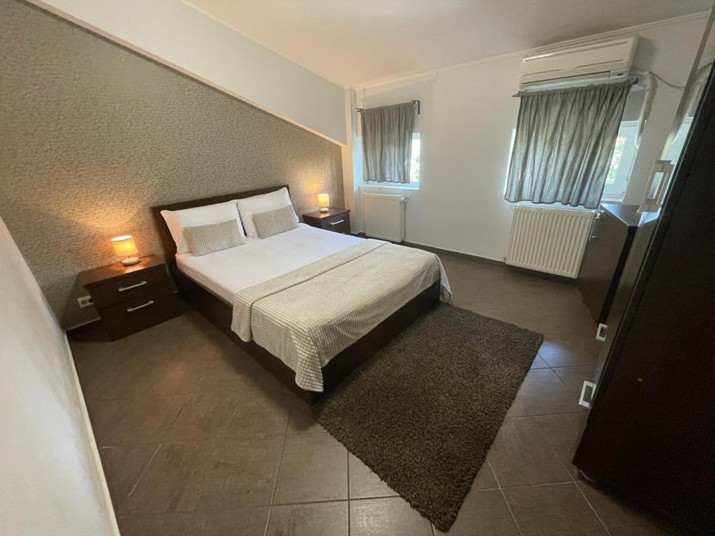 Hotel Rivoli ブカレスト エクステリア 写真