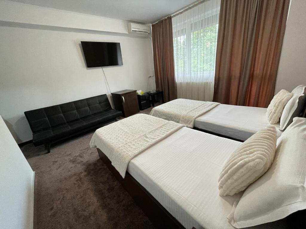 Hotel Rivoli ブカレスト エクステリア 写真
