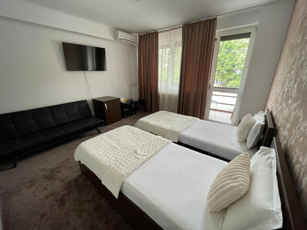 Hotel Rivoli ブカレスト エクステリア 写真
